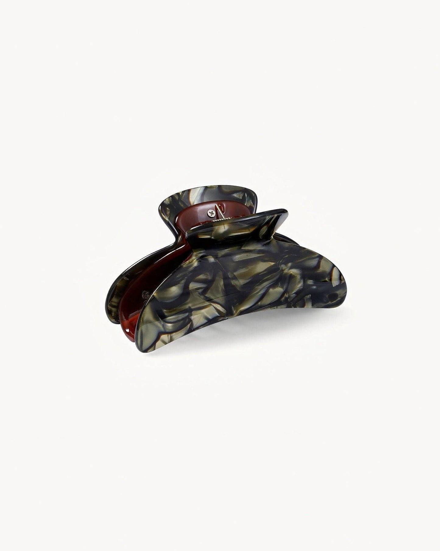 Grande Heirloom Claw in Midnight Horn