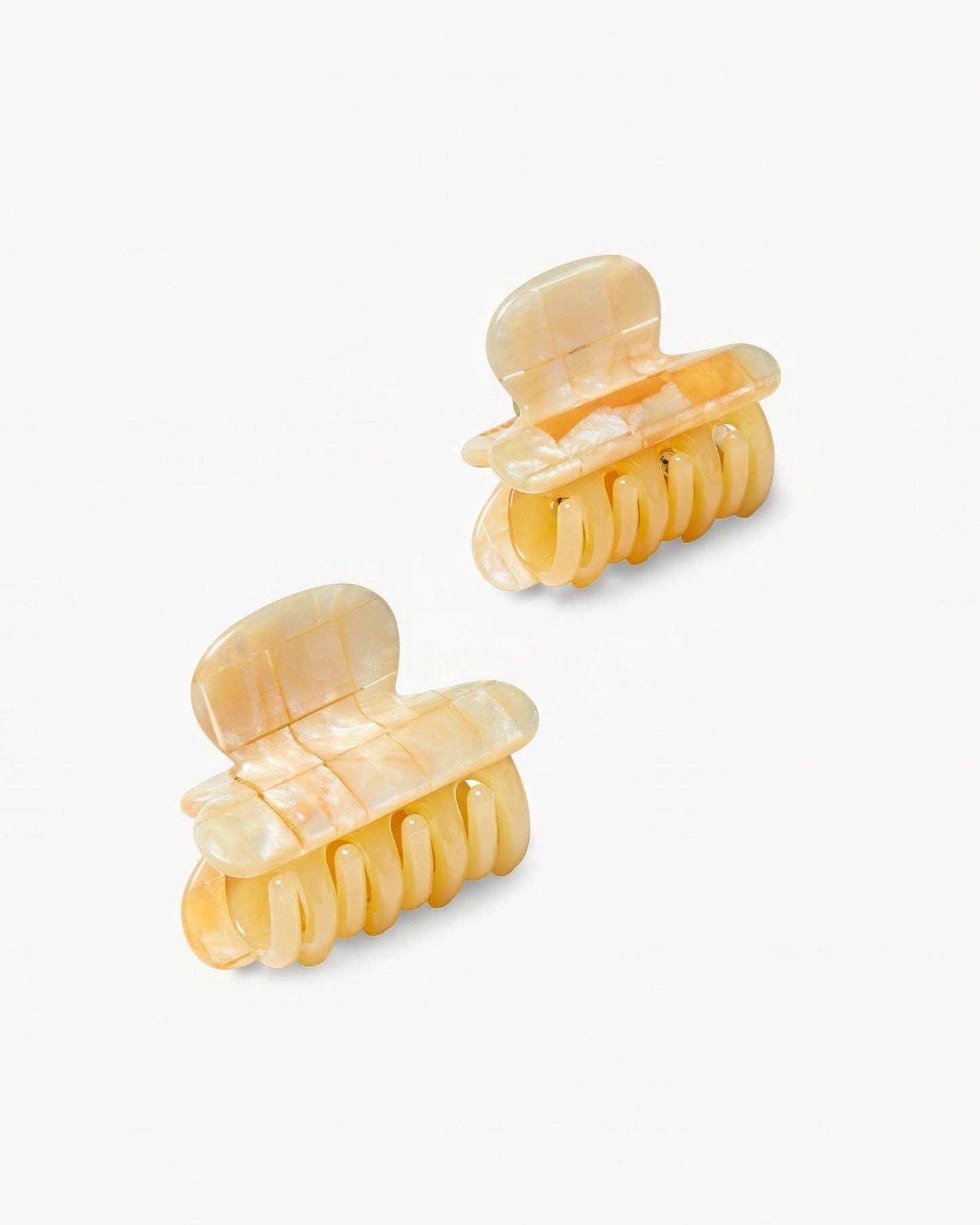 Twin Heirloom Claws in Sea Shell Checker