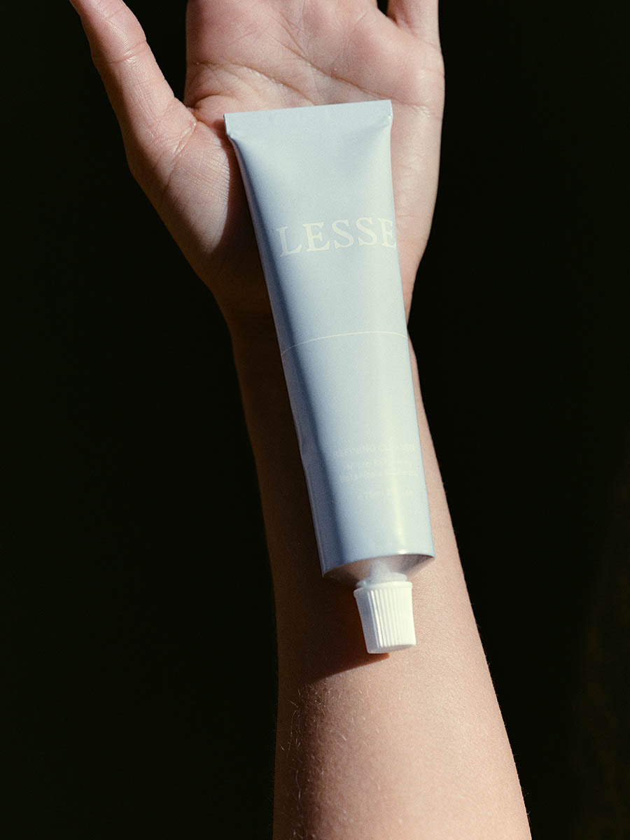 Lesse Refining Cleanser